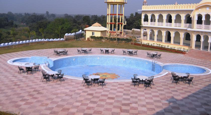 Hotel Raj Mahal